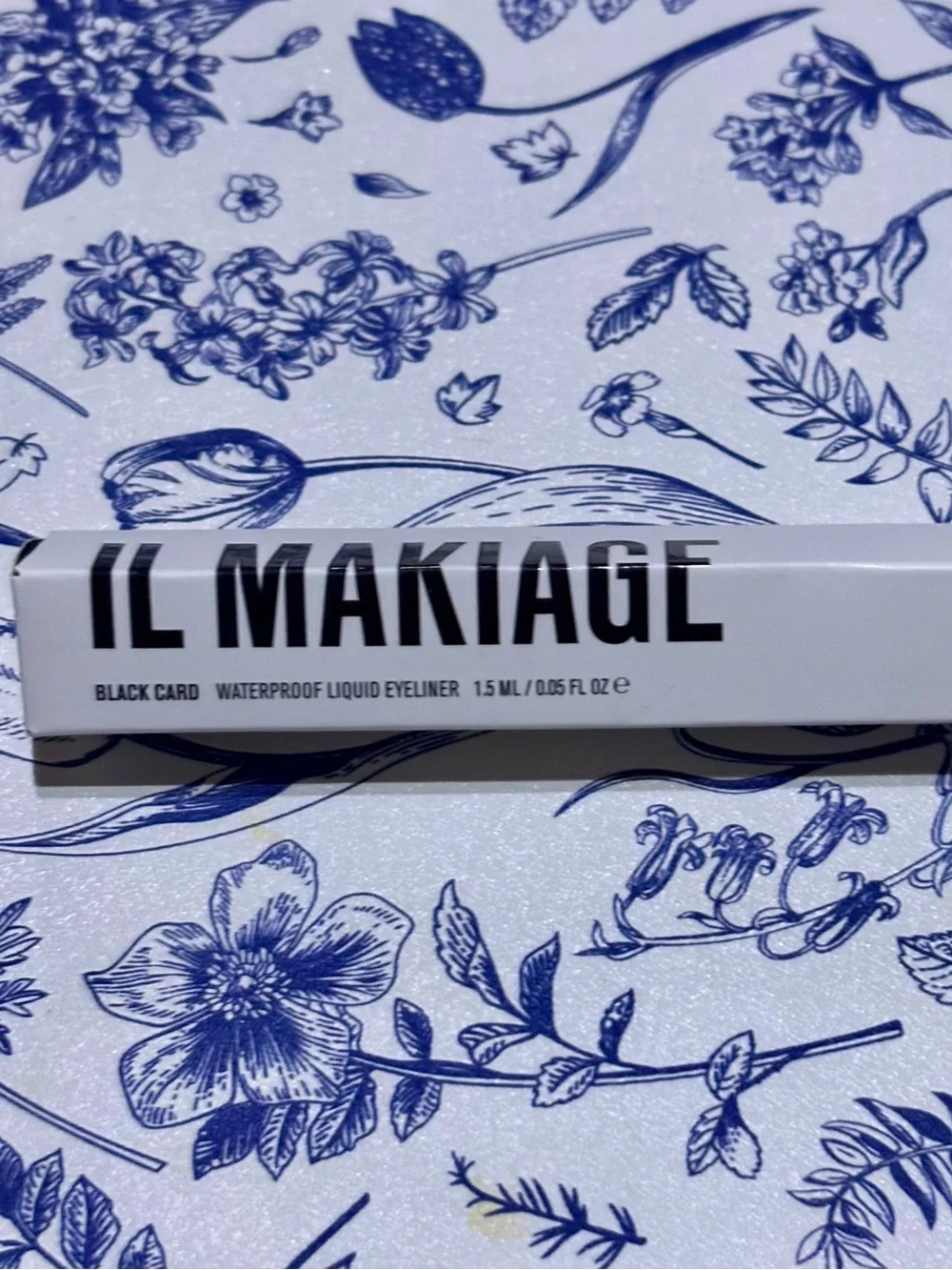 IL MAKIAGE Black Waterproof Liquid Eyeliner